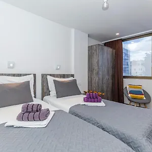 4* Maison d'hôtes Apinelo Tower